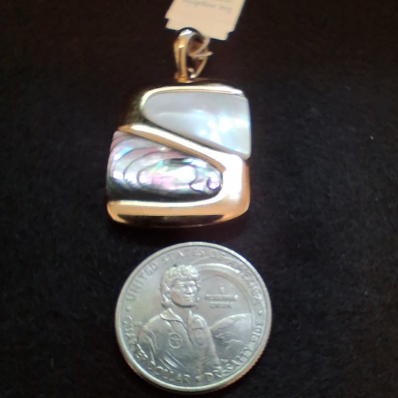 Pendant - Lia Sophia Gold and Iridescent - Picture 6 of 6